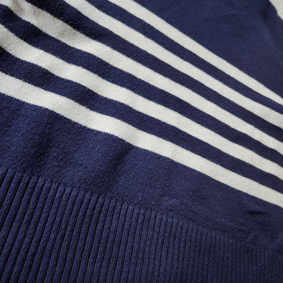 Truth by Republic Sweater Womens Navy Blue with White Stripes Size L - Picture 6 of 6